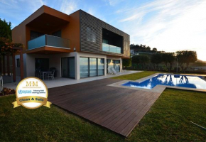Villa Vitoria - by LovelyStay
